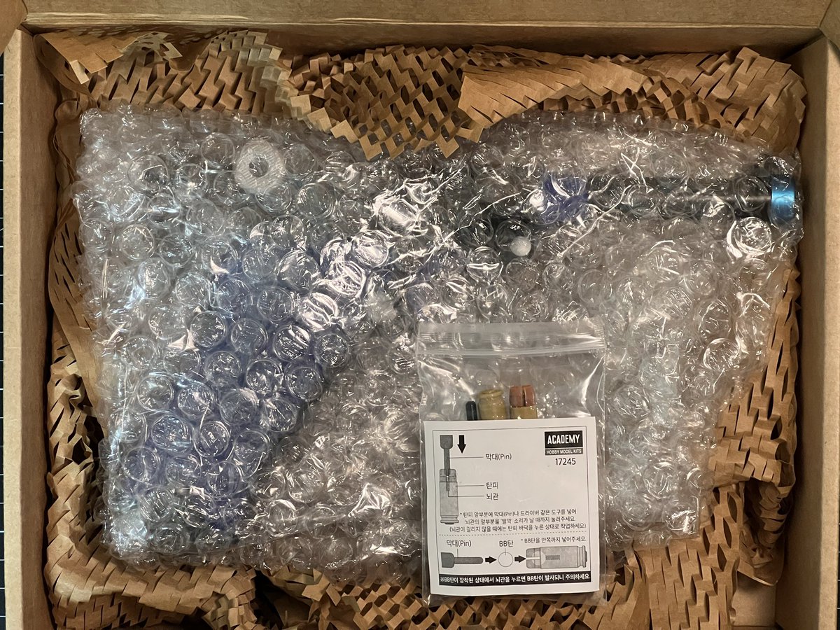 kurobackhap's tweet image. 전무 RT 이벤트

2월 일페 전전전체 부스를 운영하는 쿠로유리입니다.

저를 팔로우 하시고 이 글을 RT하신 일페에 오시는 한분을 추첨을 통하여 현장수령으로 드립니다(X택배X) 당첨자는 따로 DM보내겠습니다.또한 메인트의 인포도 많은 관심 부탁드립니다!!

2월 9일 까지 더미탄 미포함 사진 참고!!