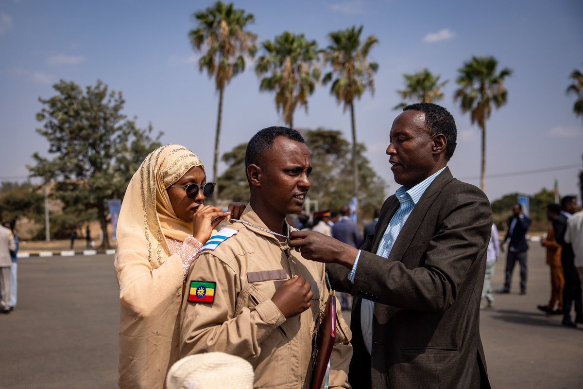 aronsime tweet media