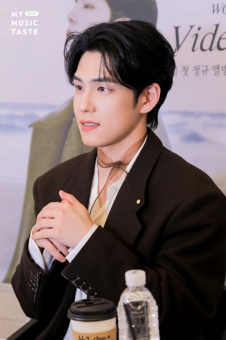 ദ്ദി╥ ᴗ ╥)