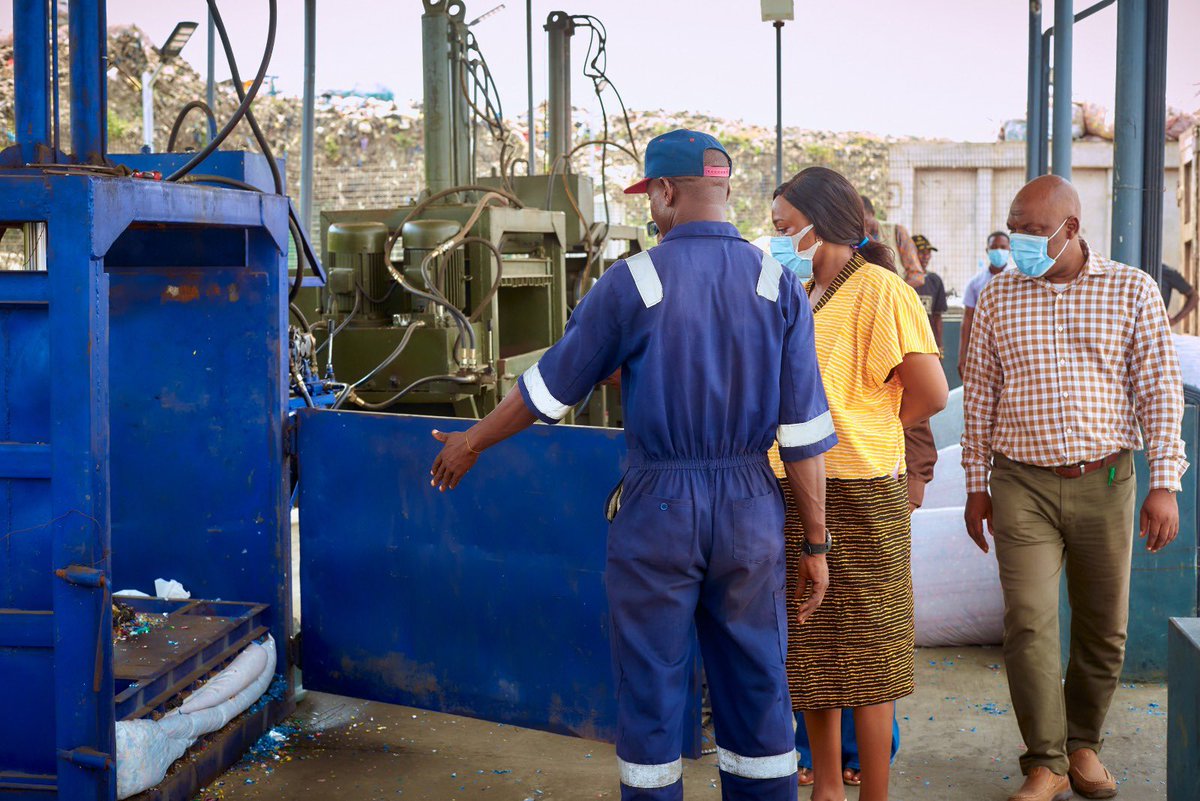 followlasg's tweet photo. LAWMA is strengthening Lagos’ waste management through strategic collaborations with Lafarge Africa and Zoomlion Nigeria, driving a safer, more organised recycling system for all.

With waste sorting at source, modern Material Recovery Facilities, and structured recyclable collection taking shape, Lagos is moving beyond landfill scavenging toward sustainable recovery and reuse.

Together, we are turning waste into value, creating cleaner communities, and building a 21st-century economy in the State 
@jidesanwoolu @drobafemihamzat  @gbenga_omo @gboyegaakosile @LanreBajulaiye @Mr_JAGs @BSaluHundeyin  @Riddwane 

@muyiwag 
@Lawma_gov 
#LAWMA #CleanerLagos #CircularEconomy #Recycling #WasteSorting
#AGreaterLagosRising
#LASG