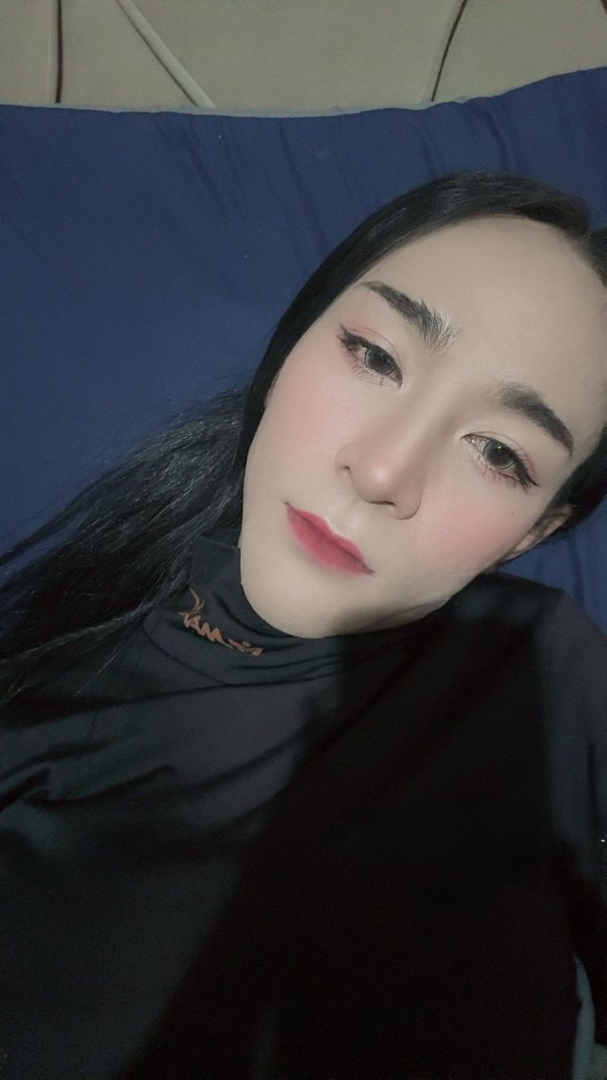 Atom Atom tweet media