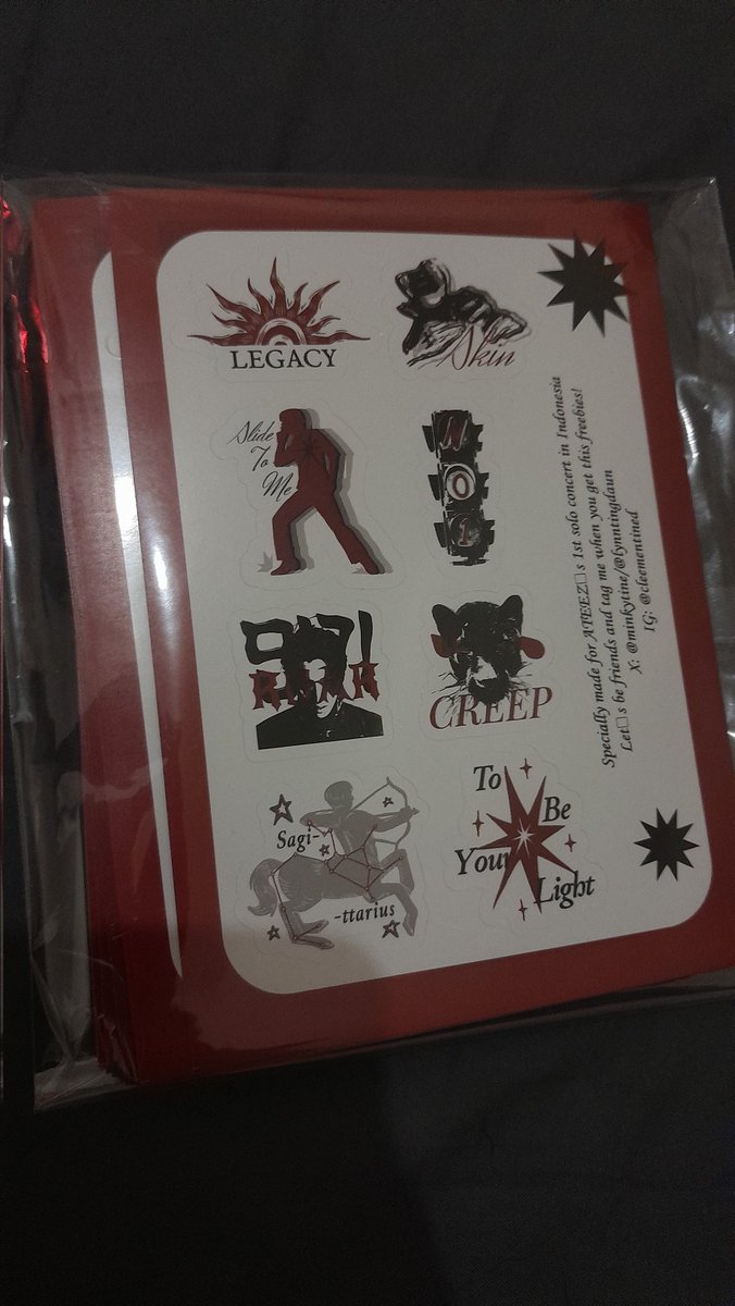 lynntingdaun's tweet photo. Bagi bagi freebies sticker kiss cut 😋 https://t.co/kZzy2hbMdM