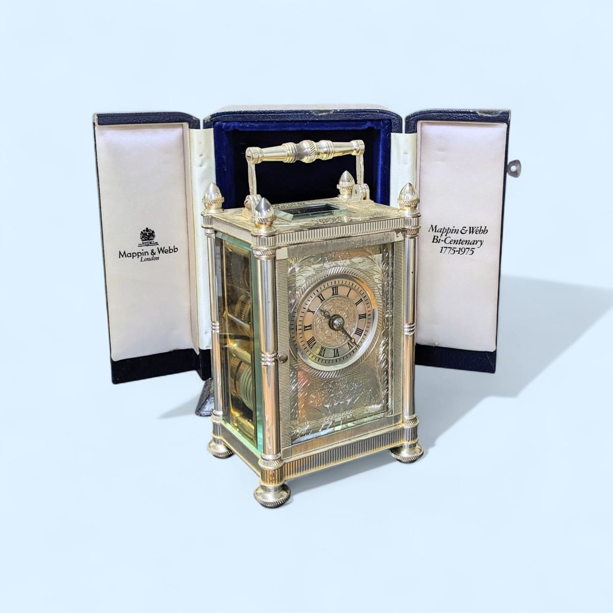 RogersJonesCo1's tweet image. 🚚 DELIVERED FOR AUCTION THIS WEEK 🚚

Bi-Centenary limited edition Mappin &amp;amp; Webb silver carriage clock, 1975

ESTIMATE: £1000-1500
AUCTION: Cardiff Monthly
DATE: February 17th

#mappinandwebb #clock #carriageclock #silver #silverclock #mappinandwebbclock #mappinandwebbsilver