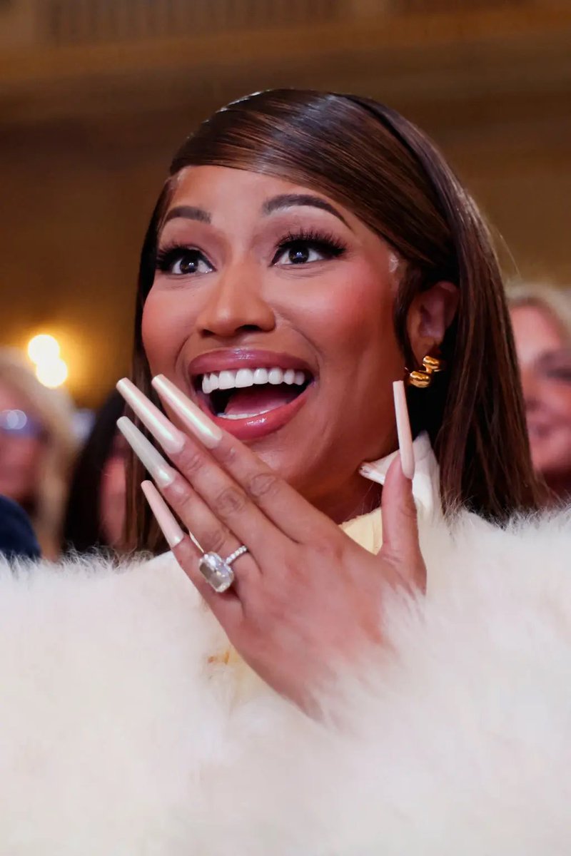 ChrisOnikaTingz's tweet image. Queen didn't lie about 2026 Gonna be our Year,  2026 truly gonna be our Year BARBZ!!! The Game has just Begin... Just wait and watch you clown A$$ H0ES. 
#StayMad