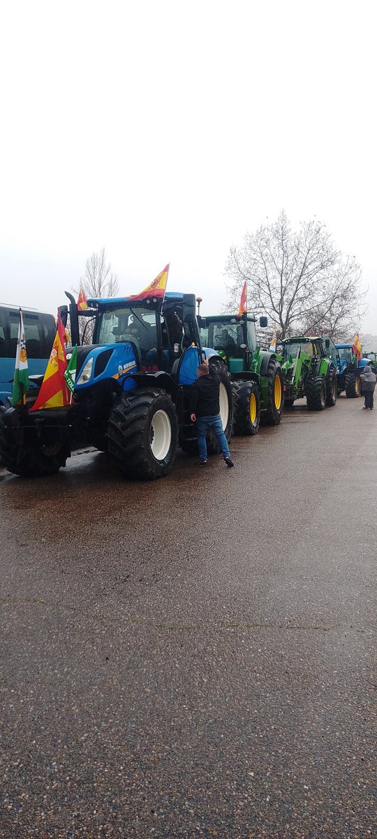 Frente de Obreros en Lucha tweet media