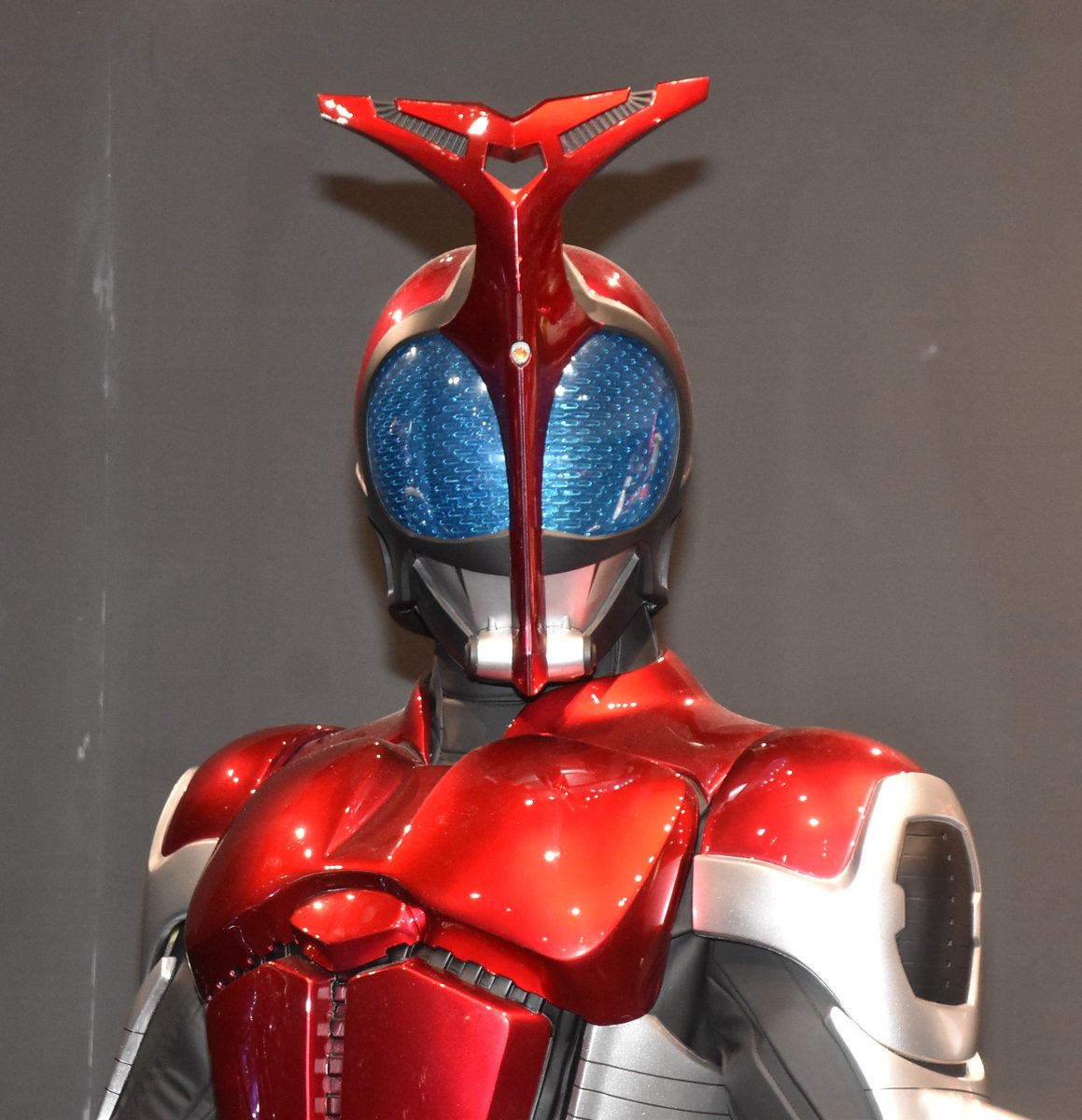 仮面ライダーカブト』20周年✨公式Xで記念ロゴ クロックアップした