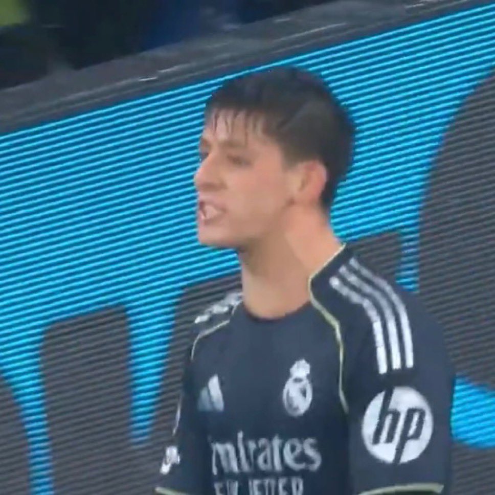 🚨 « 𝗖’𝗘𝗦𝗧 𝗧𝗢𝗨𝗝𝗢𝗨𝗥𝗦 𝗠𝗢𝗜 ! 𝗖’𝗘𝗦𝗧 𝗧𝗢𝗨𝗝𝗢𝗨𝗥𝗦 𝗠𝗢𝗜 ! » 😤

Arda Güler 🇹🇷 après sa sortie hier face à Benfica.