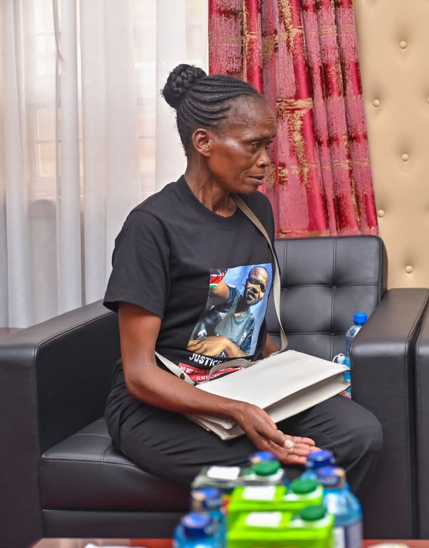 Evans Kimori has paid school fees for the whole year to children of Brian Odhiambo. 

We stand with the family as  we are still looking for Brian Odhiambo.

Big up <a href="/Evanskimori/">Eng Evans Kimori</a>