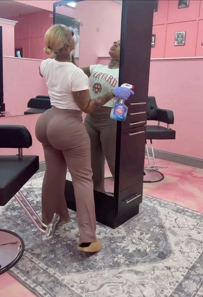 Ivory ✪ tweet media