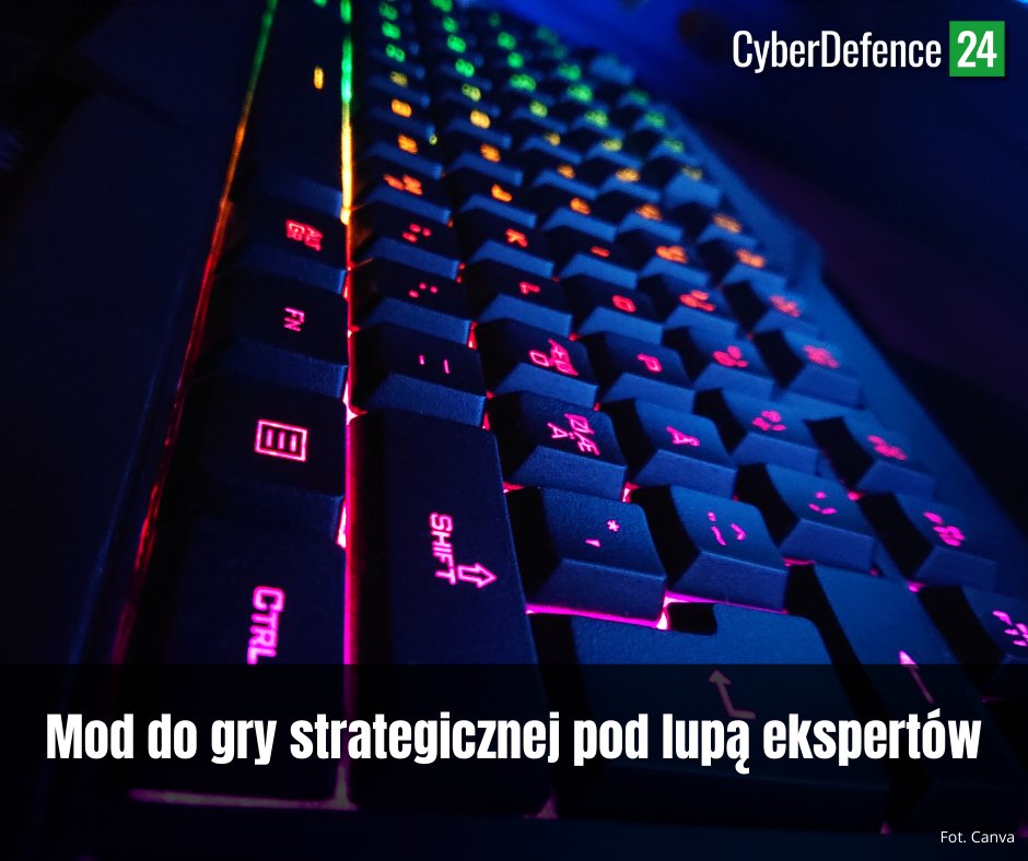 CyberDefence24's tweet photo. Mod korzysta z nazwisk i wizerunków prawdziwych polityków do niechlubnych działań 🧐

Co ważne, w scenariuszach gry Polska występuje jako element regionalnej eskalacji i destabilizacji 👀

ℹ️ A oto szczegóły: https://t.co/nEhsEl8m4u

@rogalewiczmik @Defence24pl @DemagogPL @InfoOps_Polska @Disinfo_Digest @RaportWojenny
