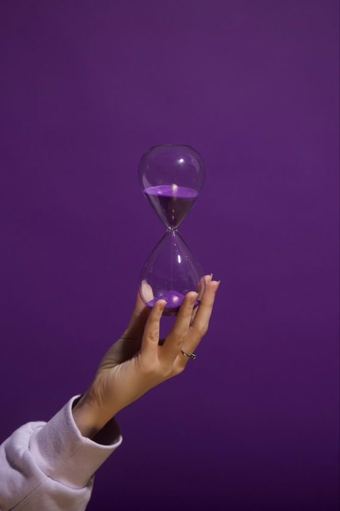 OrakleStudioX's tweet photo. Good day people.✨

Time is your most valuable currency.

How are you spending your time today? https://t.co/9pb9H3tLkF