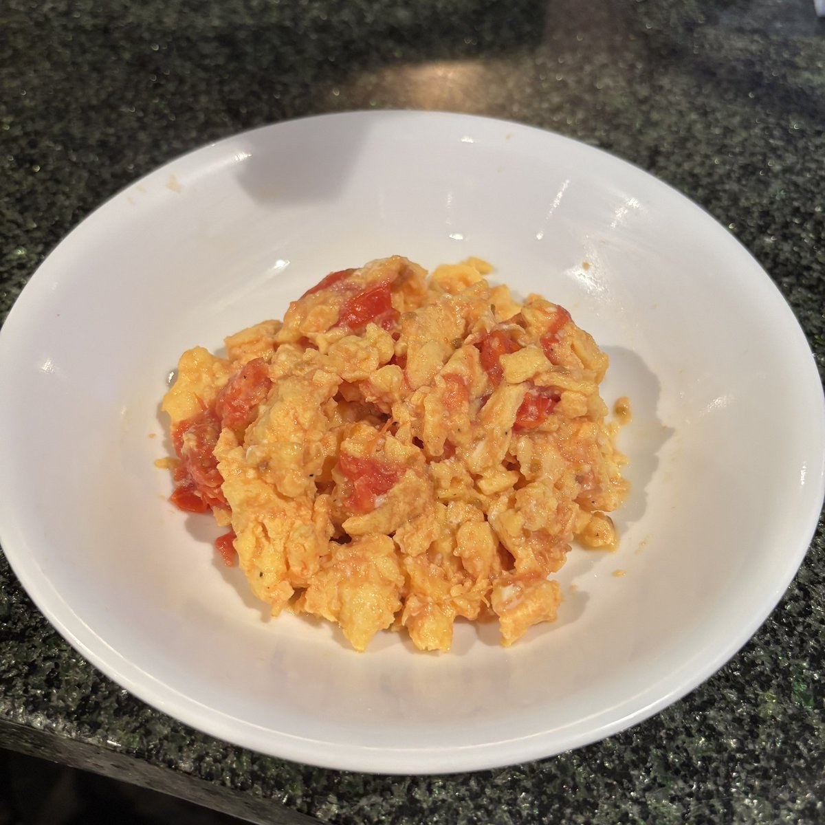 33nyusankin's tweet photo. 卵とミニトマトの中華風コク炒め🐥🍅
¥550 で提供します！
3〜4食分の予定です🫶

#コンカフェ #歌舞伎町 https://t.co/uMy5fjszKz