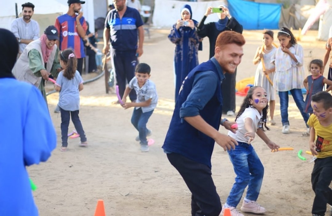 انس العماوي tweet media