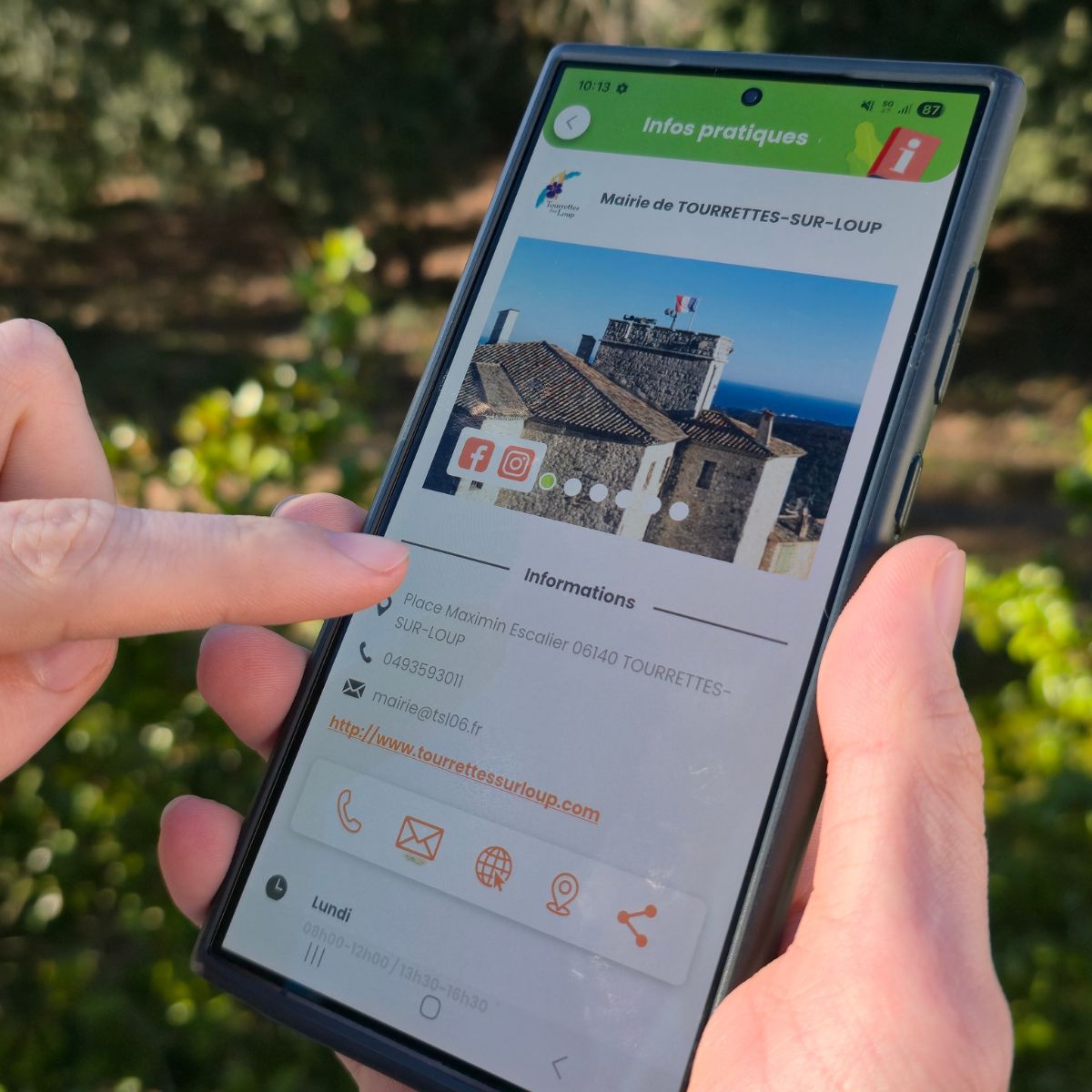 SICTIAM_FR's tweet photo. 📲 Communication locale : déjà près de 50 collectivités ont fait le choix d’@illiwap,  l’app mobile citoyenne, avec le @SICTIAM_FR pour : 

▪️les actus,
▪️les alertes et infos urgentes,
▪️l’agenda local,
▪️un annuaire des services,
▪️une boîte à idées et des sondages https://t.co/EoHSzToEfJ