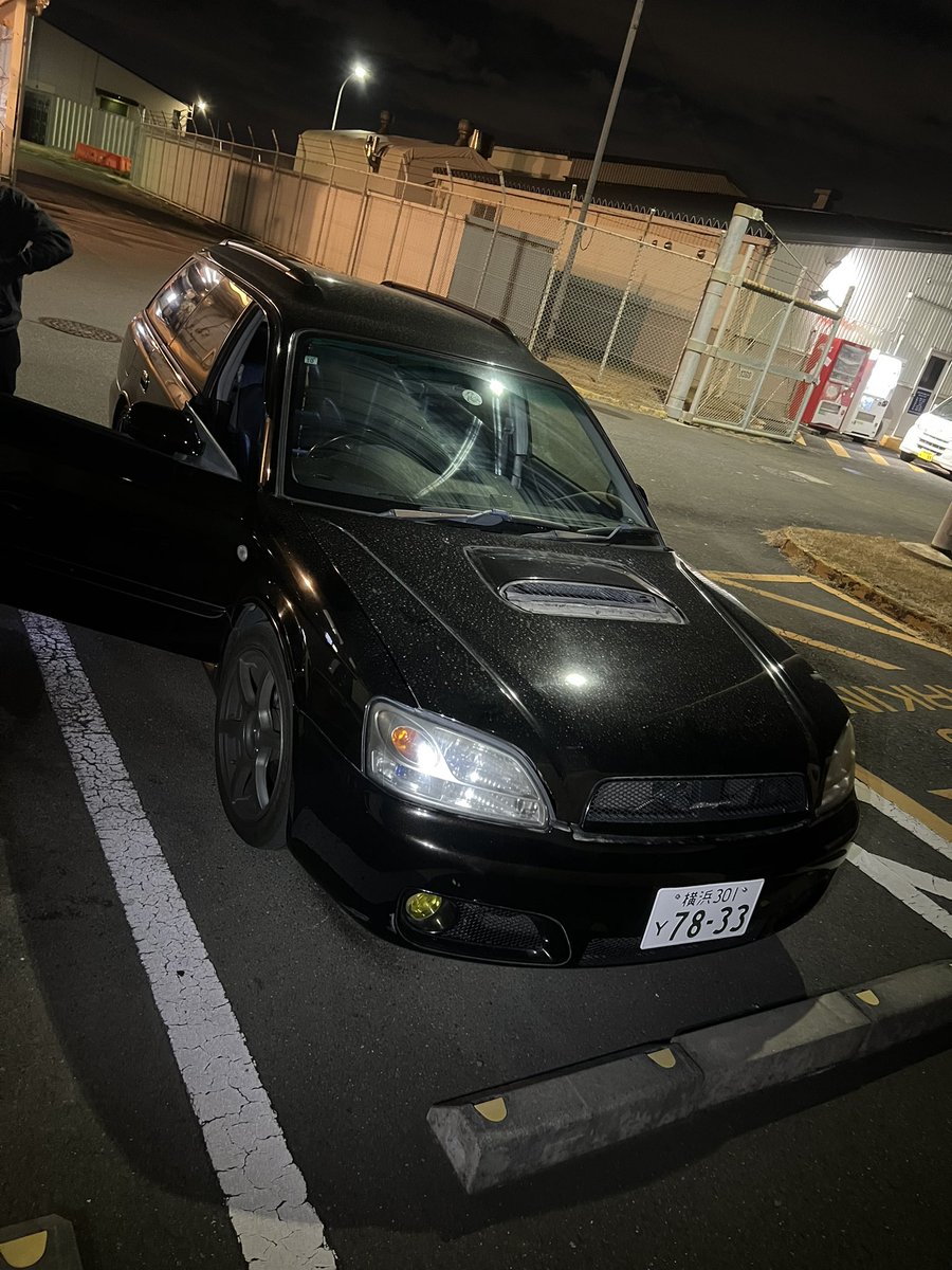 R3031330's tweet photo. これからバラして明日には捨てます
数時間限定ですが
欲しいパーツありますか？

いくつか決まってしまってますが
コンプレッサー　4千円
インマニ　5千円　
くらいの値段です。 https://t.co/aV0956vAlW