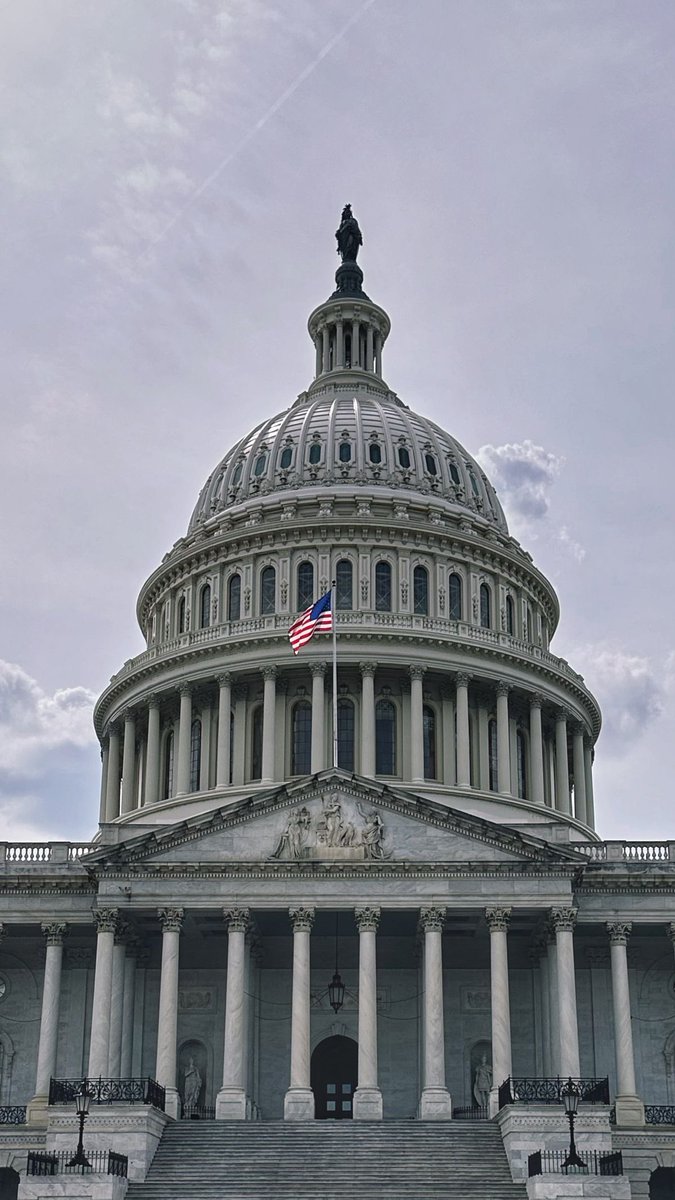 AshCrypto's tweet image. 🇺🇸 The U.S. Senate will vote on a crypto market structure bill Today at 10:30 AM ET.

We need this to stop manipulation in crypto.