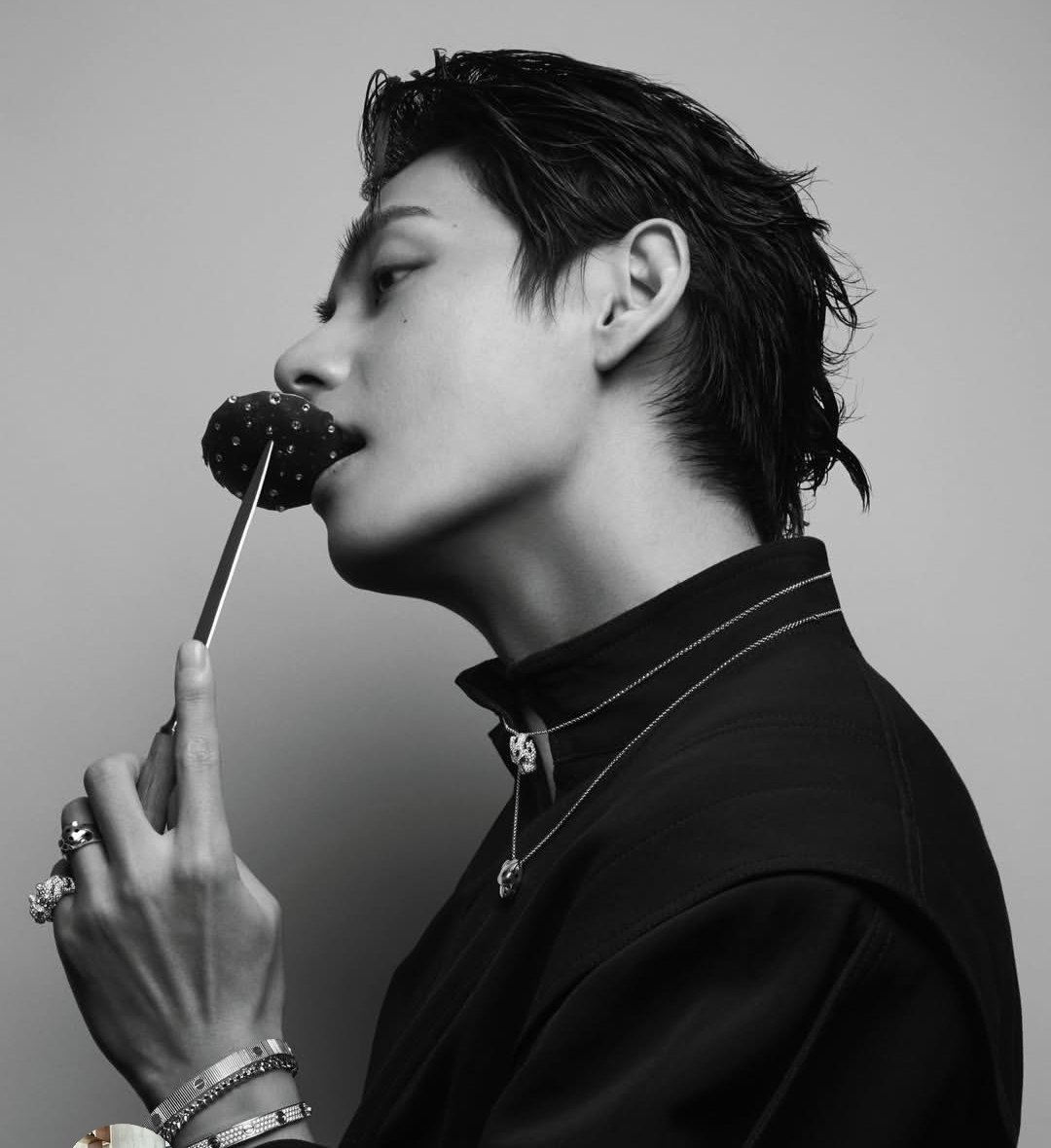 Toehynug's tweet image. .. | open.spotify.com/track/45CsVrFh…