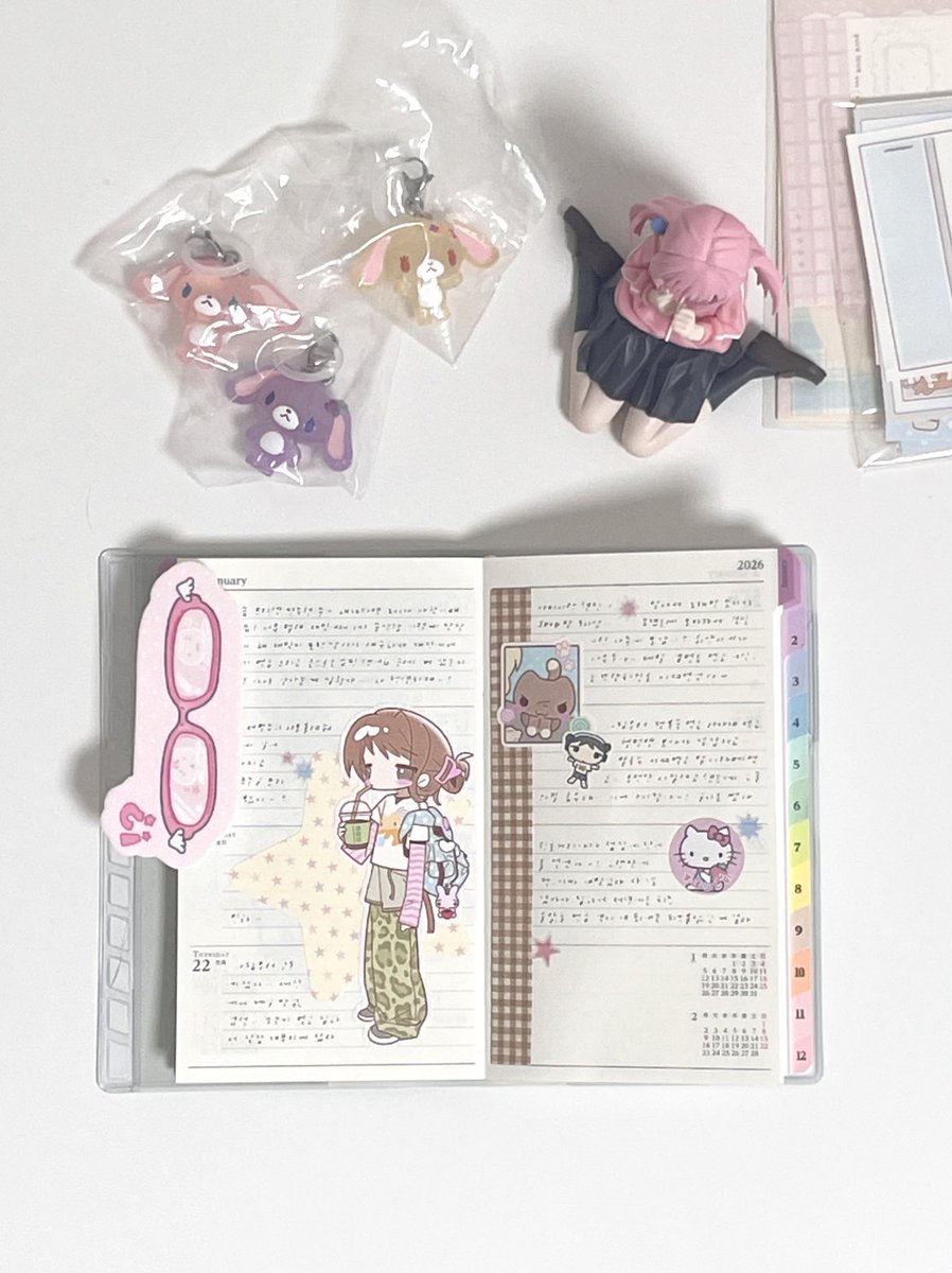요즘 내 힐링시간 ..  📖