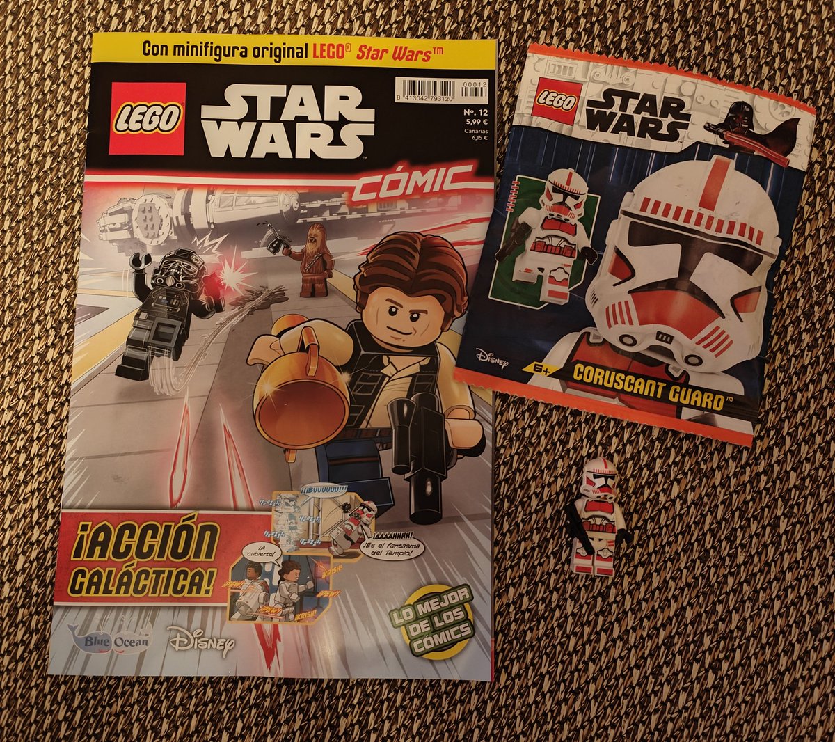dengar69's tweet image. Revista número 12 de Lego Star Wars Comic con minifig del Coruscant Guard de regalo.
En ella encontraréis historias de comic completas de los personajes de Star Wars.

@BlueOceanSpain @starwars @StarWarsSpain

#blueoceanspain #legostarwars #starwarscollector #starwars #minifigs