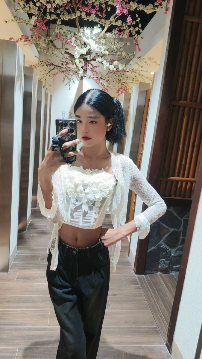 άùм🤍 tweet media