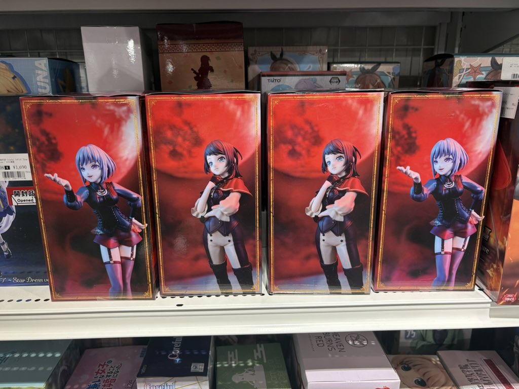 ascalapha1's tweet image. everytime i go to thrift stores i see ONLY these two for bandori merch. damn nobody wants them 😢 #AveMujica