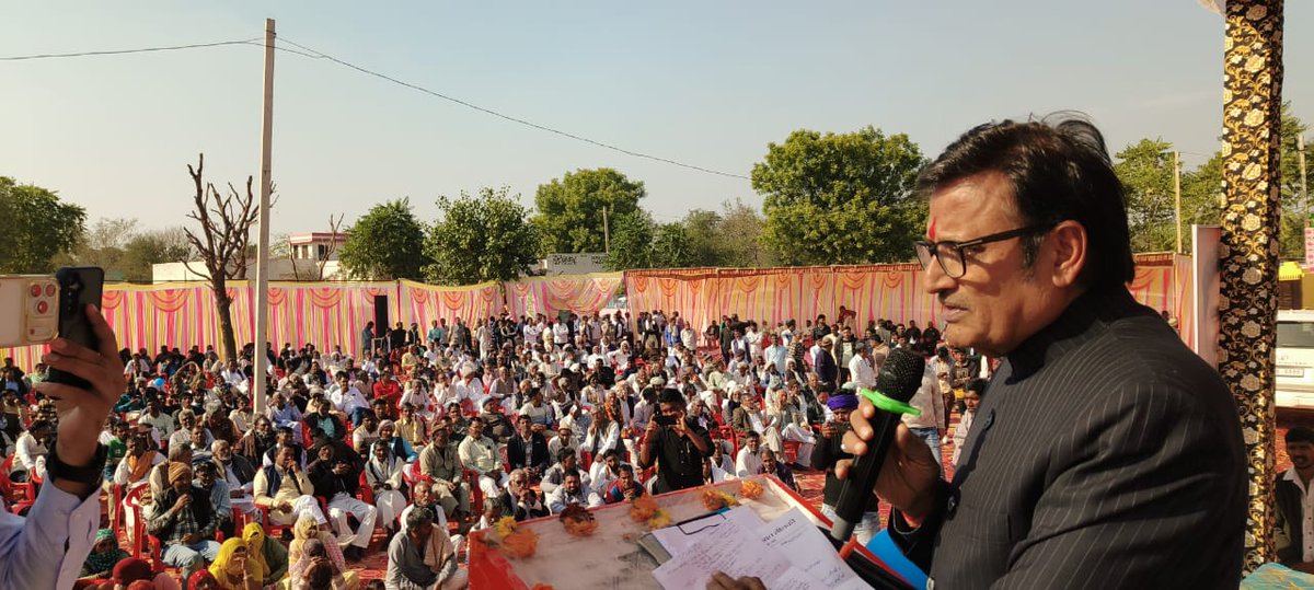 "आज हम सिर्फ भारत रत्न बाबा साहेब डॉ. भीमराव अम्बेडकर जी की मूर्ति का अनावरण नहीं कर रहे बल्कि बाबा साहेब के आदर्शों को जन-जन तक पहुंचाने का संकल्प ले रहे हैं। उनकी यह मूर्ति समानता, न्याय और मानवाधिकारों के प्रति हमारी प्रतिबद्धता का प्रतीक है।"

चूरू जिले के लीलकी गांव में