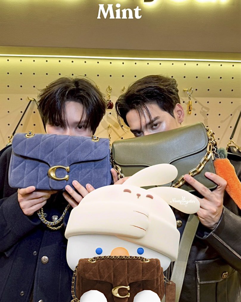 ไหน ๆ อุนย่าอุนยาย ✨  หนูโอ๋เอ๋มาทำงานกะป๊ากะปี๊ ได้รับกำลังใจใหญ่ ๆ 🤲🏻💗เย้อออเลยย ขอเสิร์ฟภารกิจให้อุนย่าอุนยายอีกสักภารกิจนะฮับ! 🪄 มาเร็ว ๆ ✊🏻

GOAL 🌷

✅Repost : 400
✅Like : 400
✅เมนชั่นกับโควท : 300

#CoachNYxKengNamping
KNP TFO AT COACH SHOP