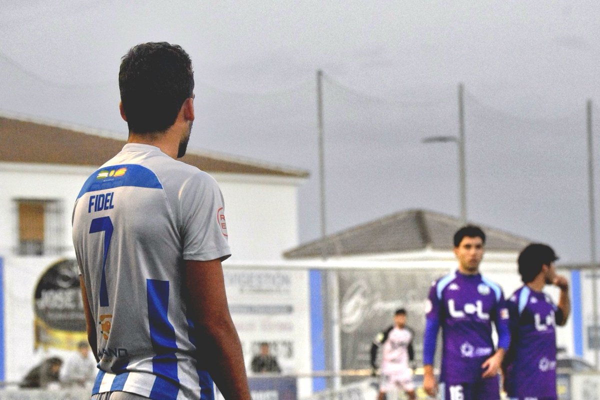 🛤️ En el horizonte un nuevo partido. 

📣 #ChiclanaBollullos 
¡A por todas, equipo! ¡Vamos Bollullos! 💪🏽💙

#VamosMiBollullos