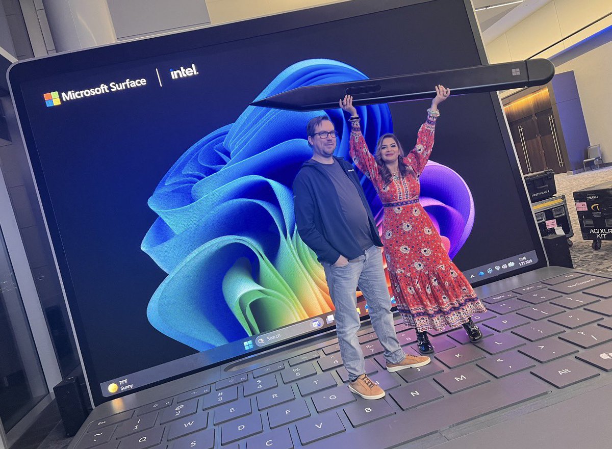 donasarkar's tweet photo. Okay #AgentCon Vienna!
We are en route to you now and I am very excited to share with you an #AgentBoss workflow that actually WORKS (and I have tested 100s!) along with a set of tools that you likely all have access to.
Also @hboelman will be playing the role of your friendly neighborhood IT Manager in our keynote SKIT today.
See you here!
Date: TODAY Jan
Where: Prisma | by Lumia - Workshop & Event Venue
When: 1-7 pm
Who: YOU 👉 https://t.co/dsSNPKnkAt
