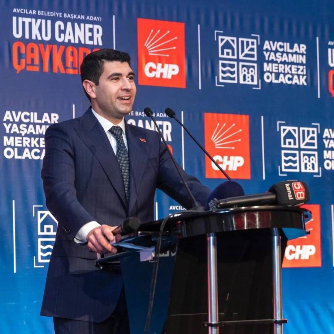 🗣️Avcılar Belediye Başkanı Utku Caner Çaykara'nın savunmasından:

— Aziz İhsan Aktaş tarafından verilen etkin pişmanlık ifadesinde neden ihalelere dair tek bir soru bile sorulmadı? 
Neden ben hukuksuzca tutuklandım? 

— Hiçbir ifade, yeni delil, somut gelişme olmamasına rağmen ne