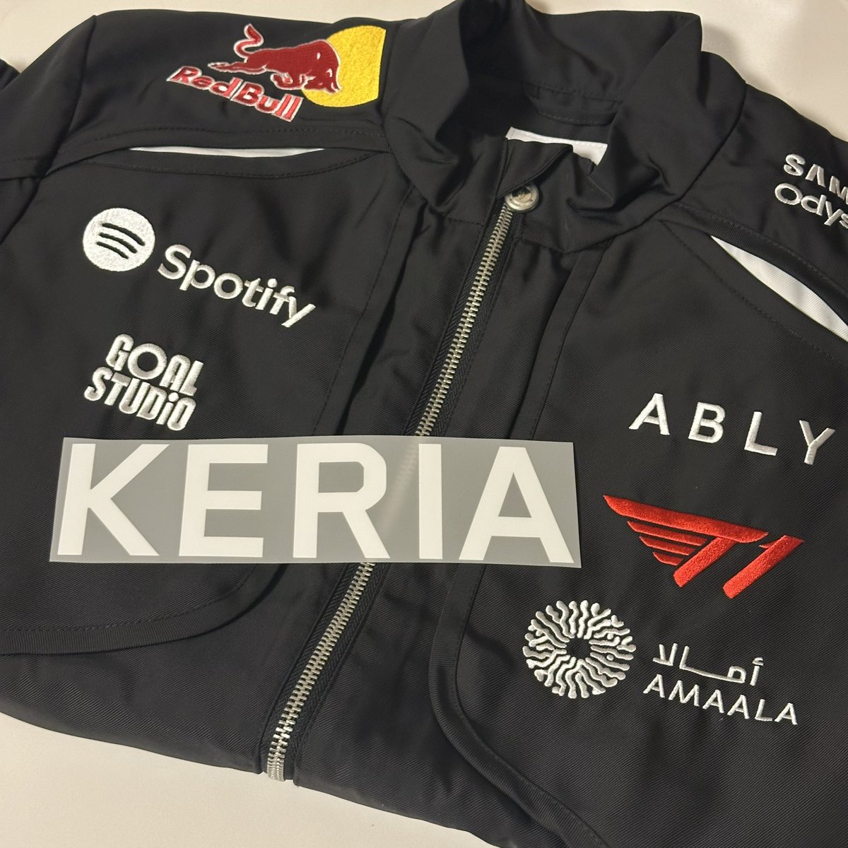 2026 자켓 왔따잉✌🏻