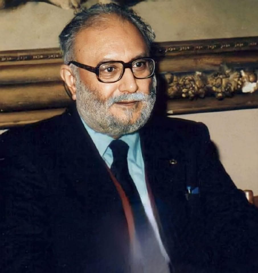 Today marks the 100th birth anniversary of Dr. Abdus Salam. A mind that shaped modern physics. His contributions to electroweak unification remain fundamental, yet his own country fails to recognize his genius. A Nobel laureate, a teacher, a visionary, a real hero.