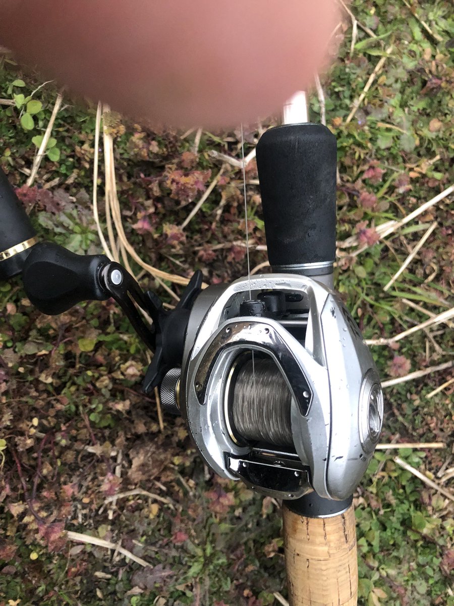 ryublog77's tweet photo. 昨日は大江川へ
試しに買った24バスXトラブルレスでいい感じ
オロチと組み合わせ
ねがかったバルナ？はクランクで回収
雪が降っててヘラのあたりのみで異常なし
#バス釣り
#大江川 https://t.co/iKAgiebZHx