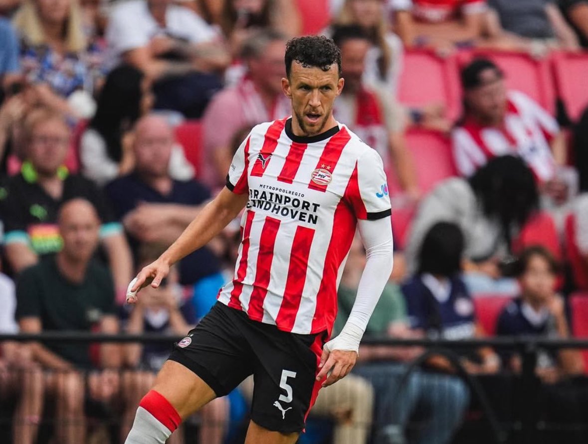 FabrizioRomano's tweet image. 🚨⚫️🔵 Inter have presented their first proposal for Ivan Perisić, no green light yet for an exit by PSV Eindhoven.

Perisić wants the move, always been clear; but deal depends on PSV decision.

First meeting took place this afternoon, more to follow.

🎥🇮🇹…