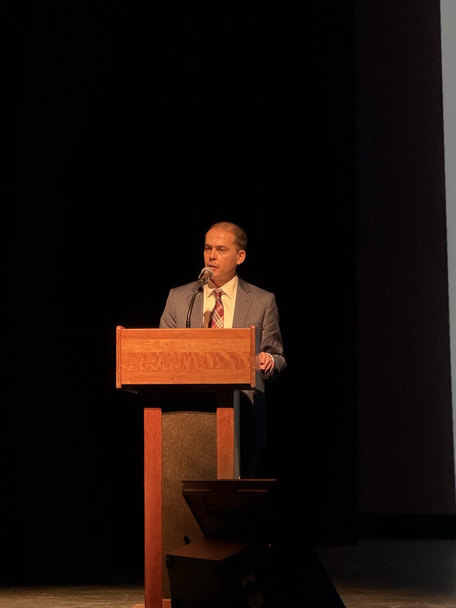 MayorRick53150's tweet photo. Great way to start the day at the State of Waukesha County hosted by the Waukesha County Business Alliance. Strong insights from Paul Farrow, Nancy Johnshoy, and leaders from GE Healthcare, ABB &amp; Milwaukee Electric Tool. 💼📈 https://t.co/cz52AyGrmu