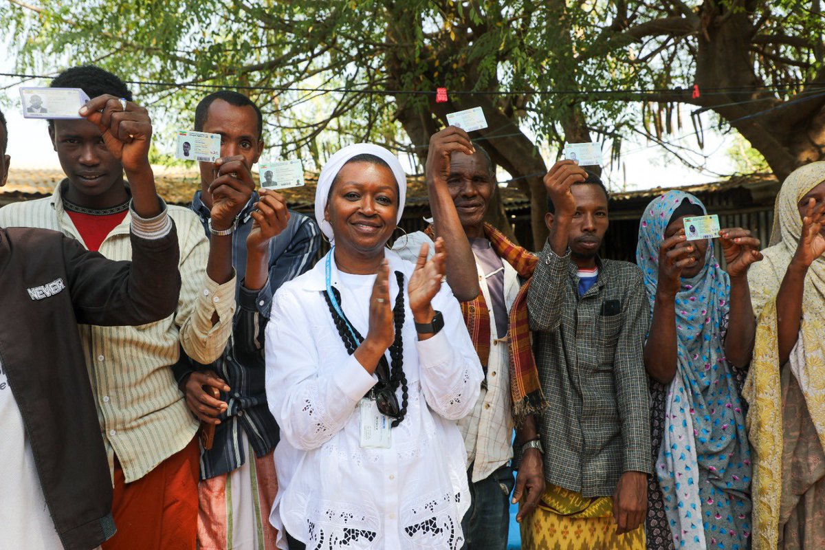 AissatNdiaye's tweet image. I’m in Qoloji IDP site #Somali today where biometric Digital Fayda IDs are being rolled out. Most shared how this "changed everything", they now have a legal existence, open businesses and finally plan for their future.  

🙏 @EDRMC_info &amp;amp; @SRSPresident_ for your leadership.
