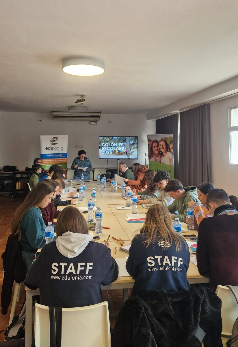 Edulònia tweet media