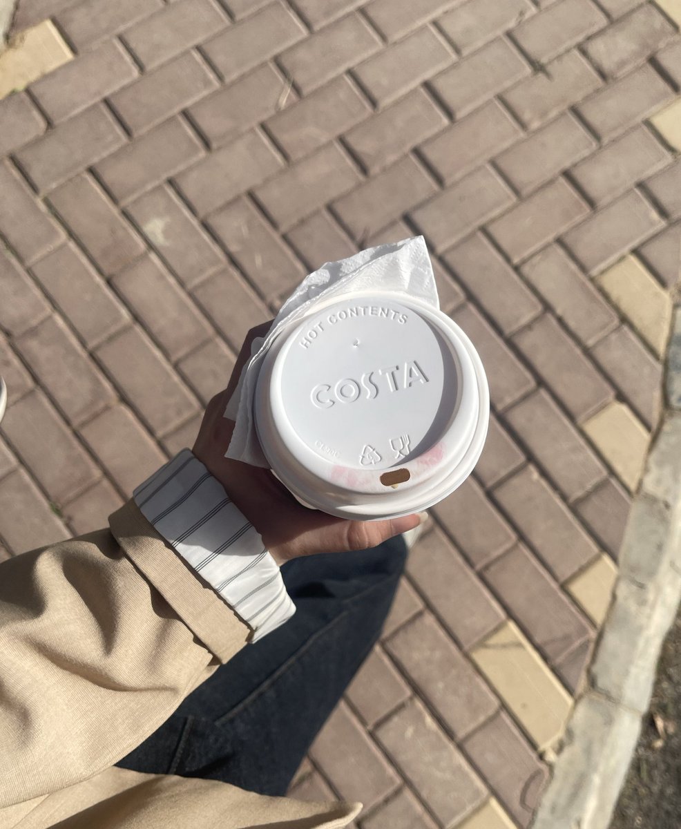 لنا العبدالله Ψ tweet media