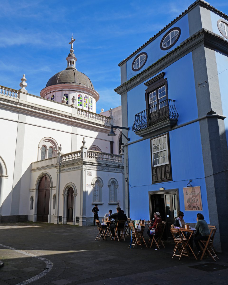 Rincones laguneros ideales para disfrutar de un buen café con vistas a nuestro patrimonio histórico ☕💙

#ComercioLaLaguna #CompraLocal #ComercioLocal #LaLaguna