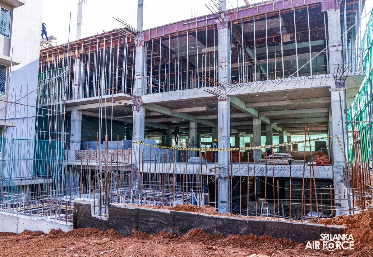 airforcelk's tweet image. Progress in action.
Air Force Commander reviews the ongoing construction of the Children’s Ward Complex at Apeksha Hospital, dedicated to improving paediatric cancer care.
More deatils: shorturl.at/kD2k4
#ProgressInAction #srilankaairforce #AirForceCommander