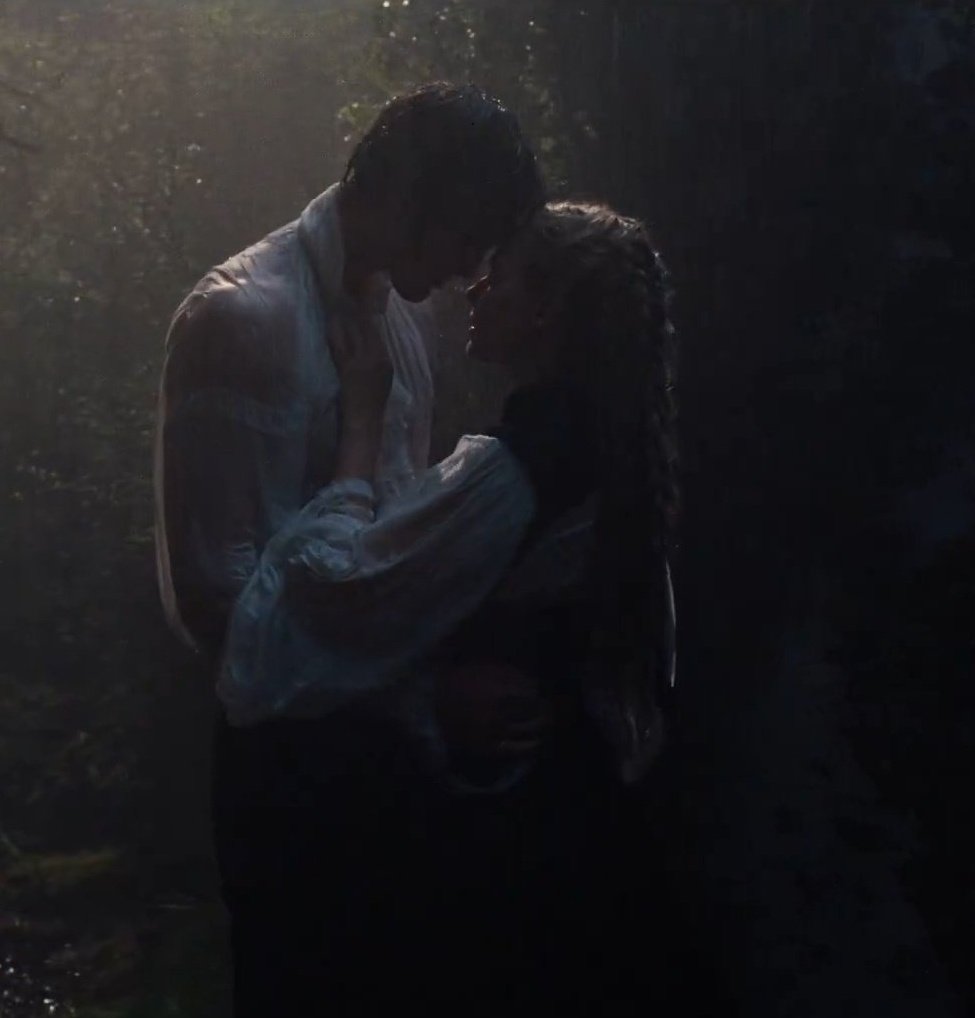 jairojimenez_'s tweet image. WUTHERING HEIGHTS is a visceral vortex of obsessive passion, with chemistry so incendiary between Margot Robbie &amp;amp; Jacob Elordi that you can practically reach out &amp;amp; touch their performances. Visually exquisite, laced with soul-shattering longing. Twisted perfection and addictive!