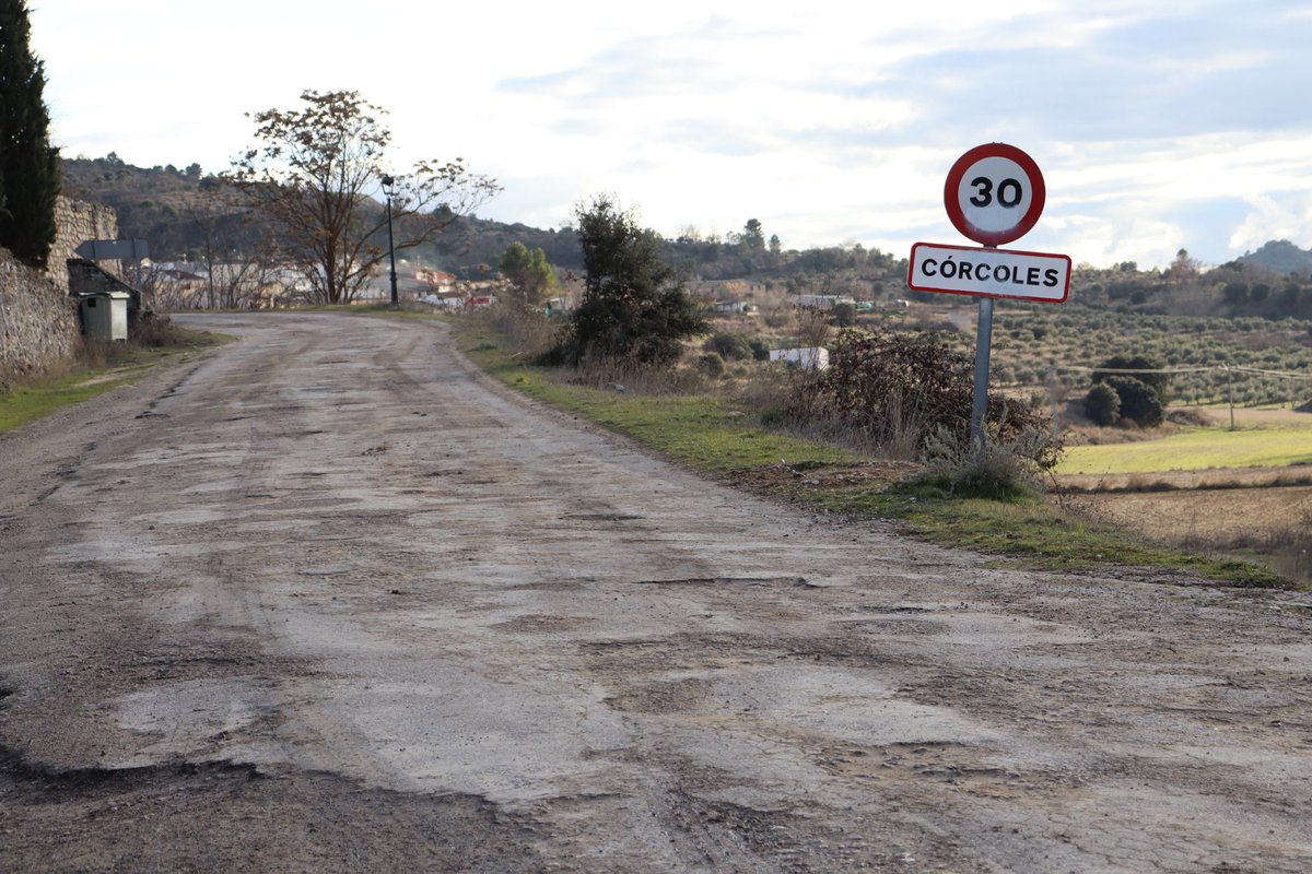 ‼️ ¿DEJACIÓN? ¿INACCIÓN?

 👇👇

✅️ El PP seguirá exigiendo la reparación total de la carretera de acceso al Monasterio de Monsalud en Córcoles

👥️  El viceportavoz del PP, Javier del Río, visita esta vía por la que también se accede a Casasana

👉 ppguadalajara.es/El-PP-seguira-…