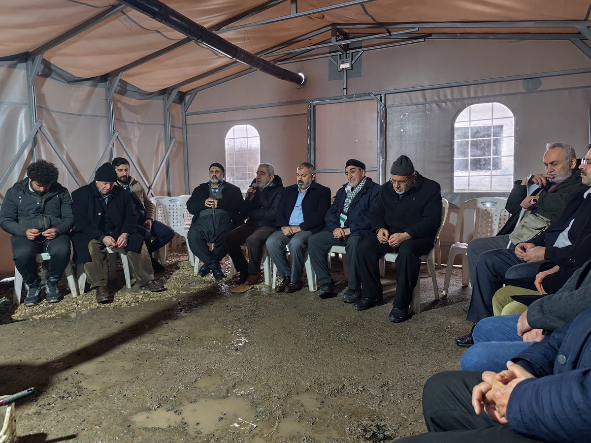 İl Başkanımız <a href="/behcet_sevgili/">Behcet SEVGİLİ</a> ve beraberindeki heyet, Hasan Atalan’ın vefat eden babasının taziyesine katıldı.

Merhuma Allah’tan rahmet, ailesine ve yakınlarına sabır ve başsağlığı diliyoruz.
Mekânı cennet olsun.

#Perşembe