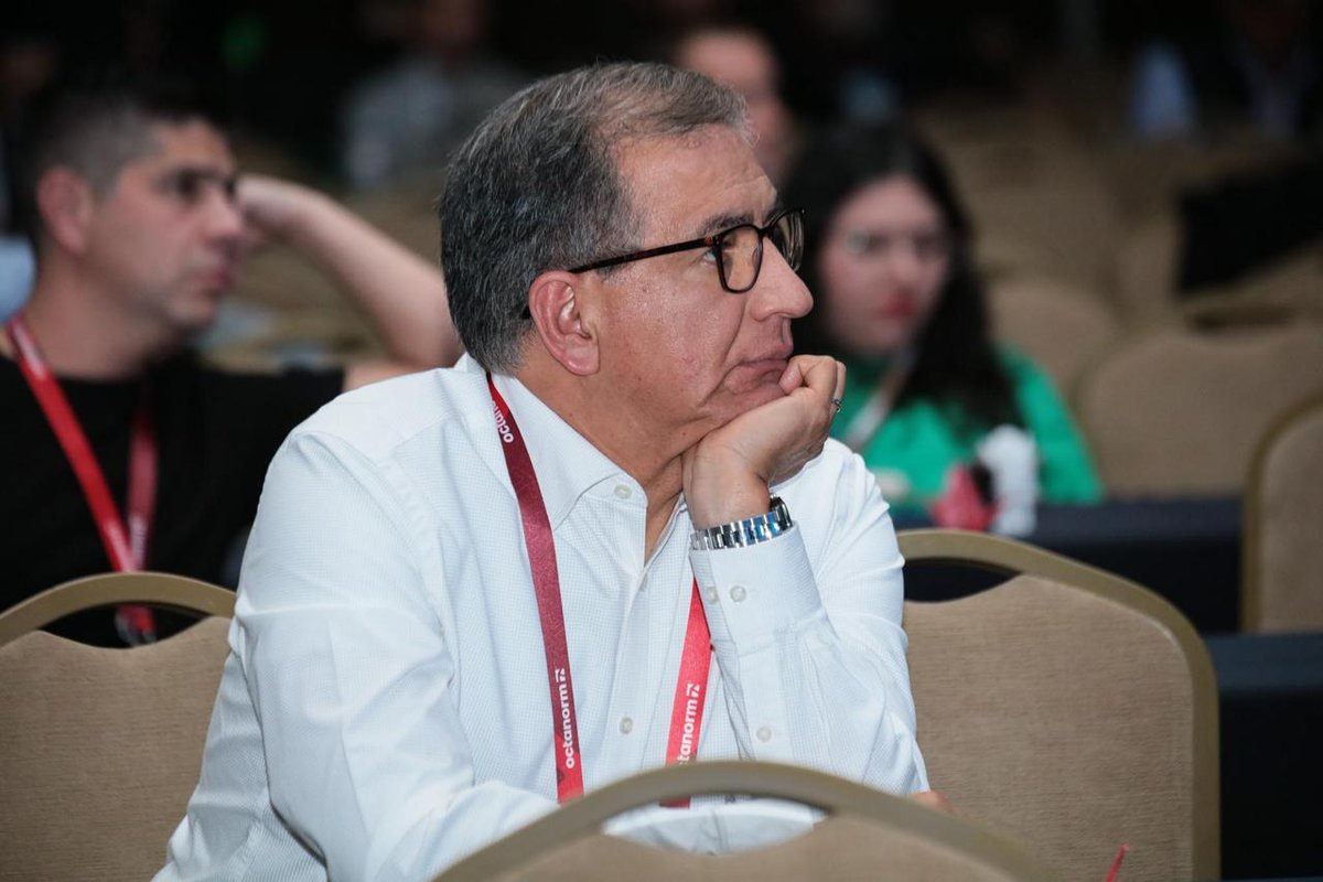 En la conferencia “Automatizando el Servicio al Expositor con Experiencias Inmersivas”, David de Dios mostró cómo la tecnología y la automatización elevan la atención al expositor, creando experiencias más eficientes e innovadoras. 💡🎧

#CONAM2026 #Monterrey #NuevoLeon