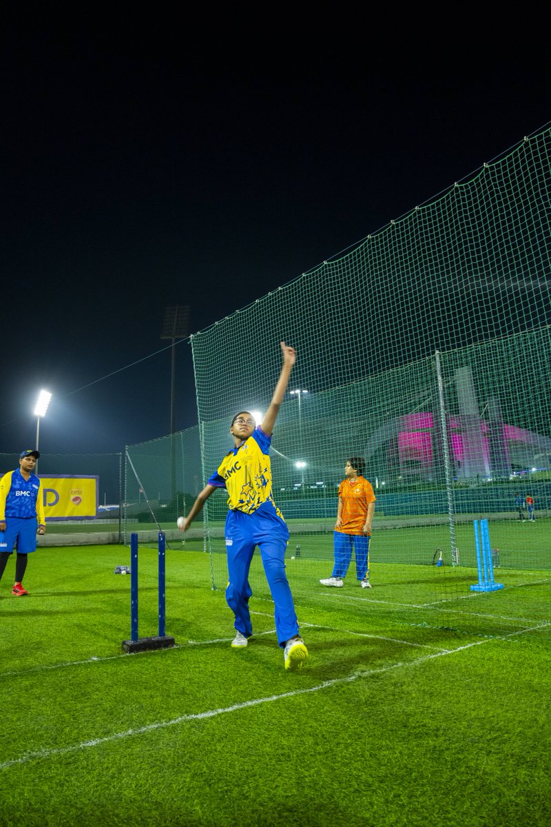 CricketZayed's tweet photo. In the nets with our ZCA girls! 💛🏏

#Wearezayed #AbuDhabiSportsHub #Everydayisgameday #InAbuDhabi https://t.co/PlLcNlAHnJ