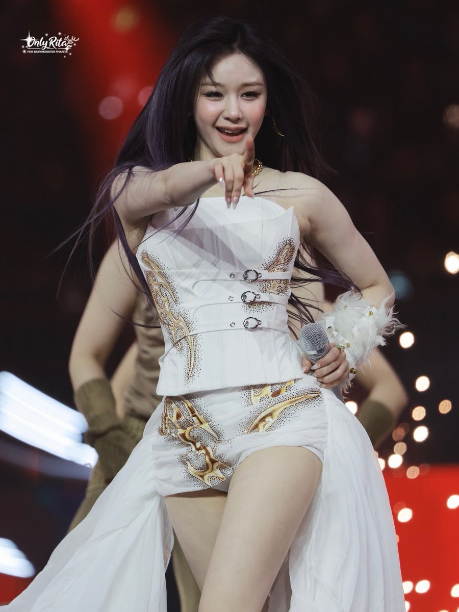 공주파리타♡ tweet media