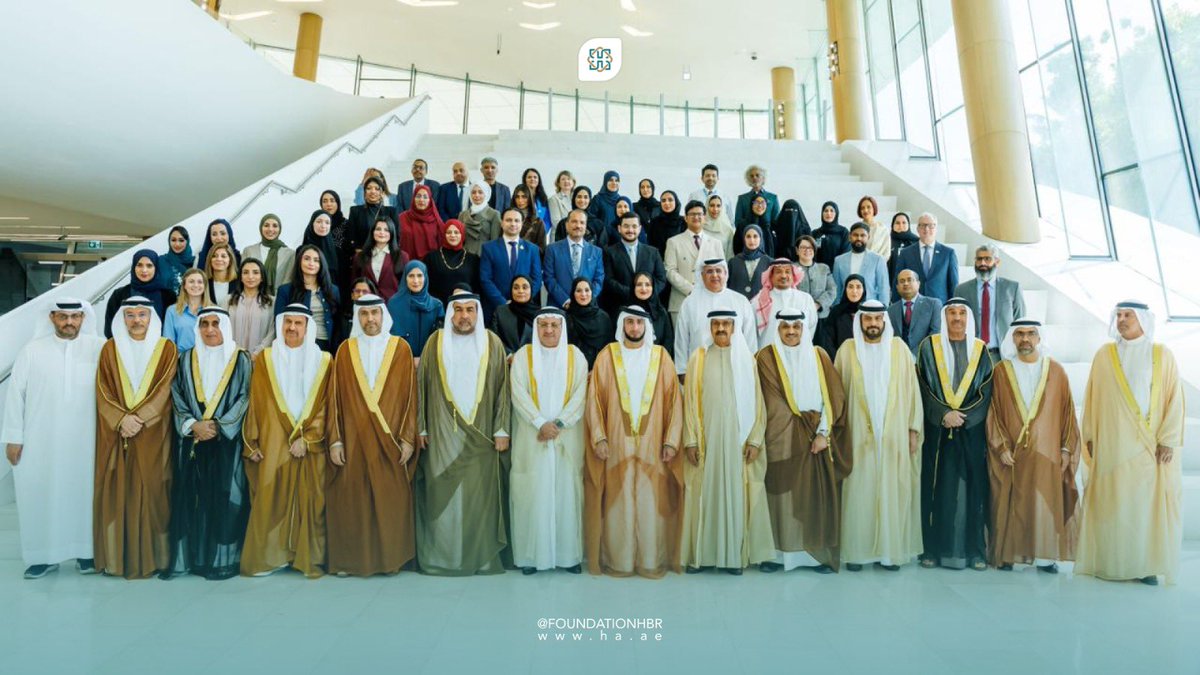 FoundationHBR's tweet image. كرّم الشيخ راشد بن حمدان آل مكتوم، الرئيس الأعلى للمؤسسة، اليوم الخميس، الفائزين بالجوائز الطبية في دورتها لعام 2025، وذلك خلال حفل نظمته المؤسسة في متحف الاتحاد بدبي، بحضور نخبة من القيادات الصحية وصنّاع القرار والأكاديميين والباحثين من داخل دولة الإمارات وخارجها، تقديرًا…