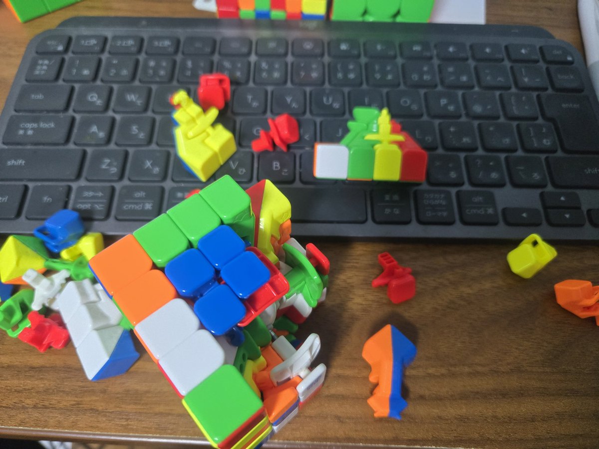 こういう壊れ方したらセンター折れたか心配になるから辞めて欲しい