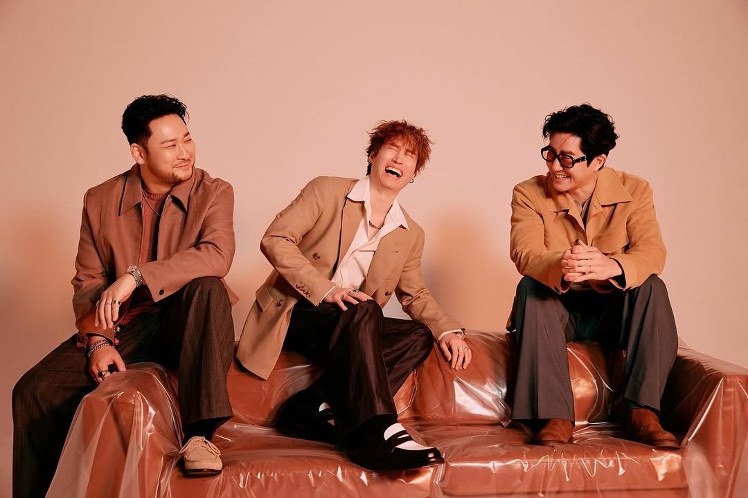 alwayshigh05's tweet image. #에픽하이_트친소
#에픽하이트친소
#하이스쿨
하숙계정 만든 김에 올리는 트친소🖤 하이스쿨이 된 날은 찐 고딩이던 21년 놀뭐 도토페🍀
에픽하이 사랑하고 최애는 입덕멤인 DJ투컷정식이님🐈‍⬛
나의 아조씨들이 웃을때(=웃겨줄때)가 제일 좋은 하숙임당🏫
본체는 극I지만 여기서는 소심e가 되어볼 예정