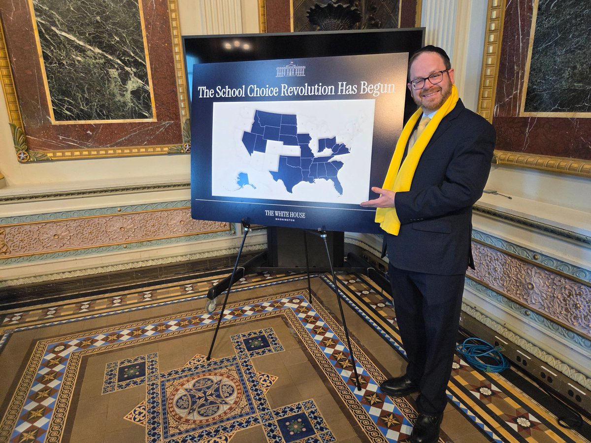 A. D. Motzen tweet media